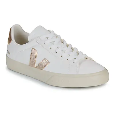 Veja CAMPO men's Shoes (Trainers) in White