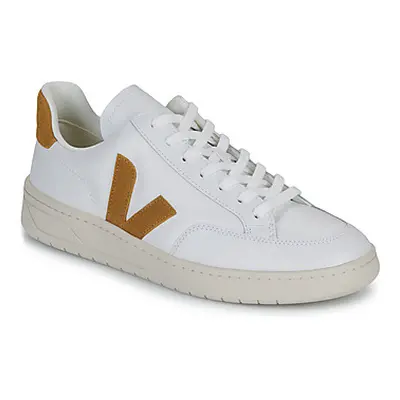 Veja V-12 men's Shoes (Trainers) in White