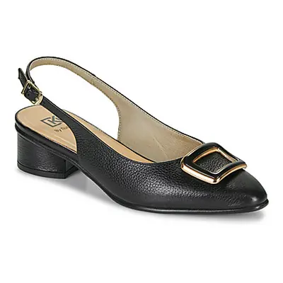 Dorking TEA women's Court Shoes in Black