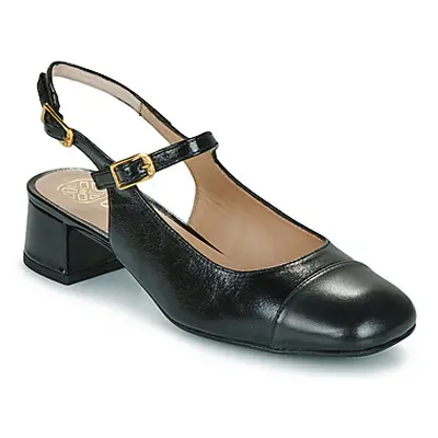 Unisa JUMIS women's Court Shoes in Black