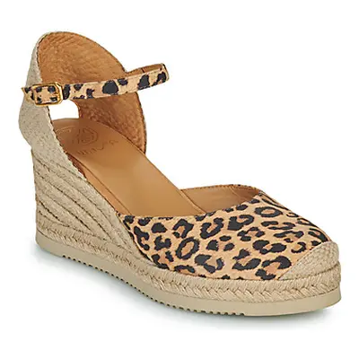 Unisa CACERES women's Espadrilles / Casual Shoes in Brown