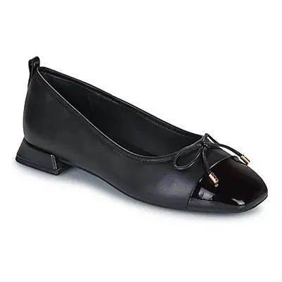 Clarks UBREE15 POPPY women's Shoes (Pumps / Ballerinas) in Black