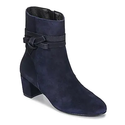 Betty London JISABU women's Low Ankle Boots in Blue