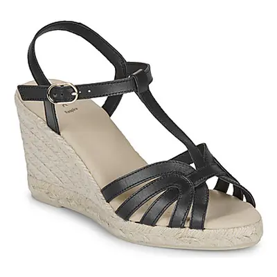 Geox D GELSA women's Sandals in Black