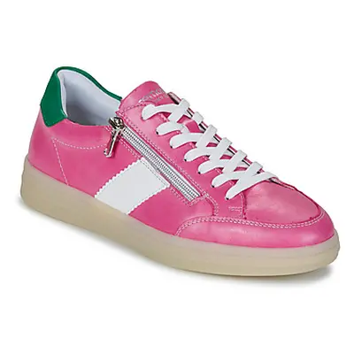 Remonte D2C02-31 women's Shoes (Trainers) in Pink