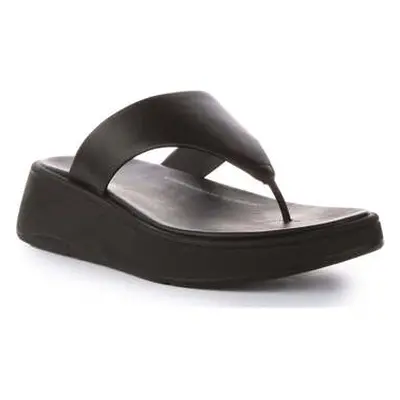 FitFlop Toe Post women's Sliders in Black