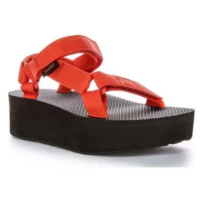 Teva Flatform Universal women's Sandals in Red