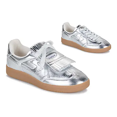 Schmoove SHEFFIELD GOLF W women's Shoes (Trainers) in Silver