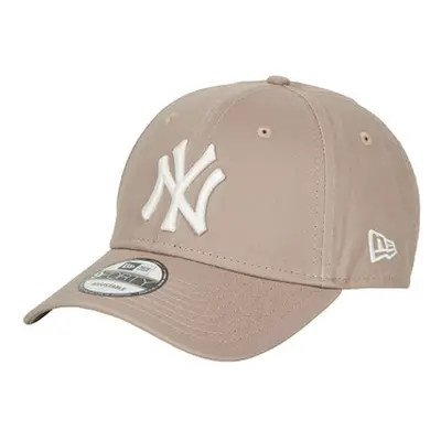 New-Era LEAGUE ESSENTIAL 9FORTY NEW YORK YANKEES men's Cap in Beige