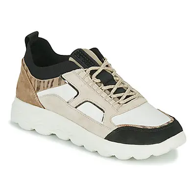 Geox D SPHERICA C women's Shoes (Trainers) in Beige