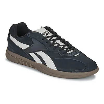 Reebok Classic HAMMER STREET men's Shoes (Trainers) in Black