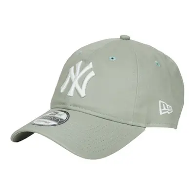 New-Era LEAGUE ESSENTIAL 9FORTY NEW YORK YANKEES women's Cap in Green