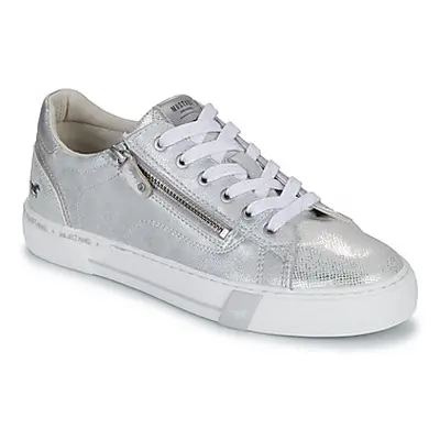 Mustang 1353308 women's Shoes (Trainers) in Silver