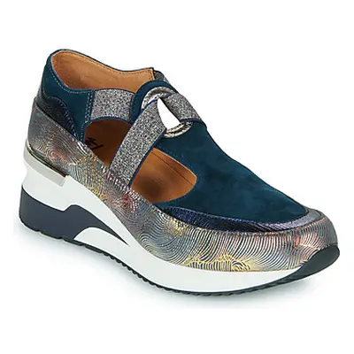 Mam'Zelle VOTO women's Shoes (Trainers) in Blue