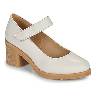 Dream in Green WALBA women's Court Shoes in White