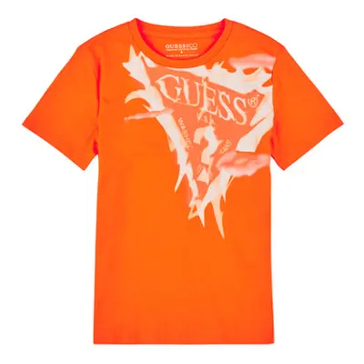 Guess T SHIRT boys's Children's T shirt in Orange