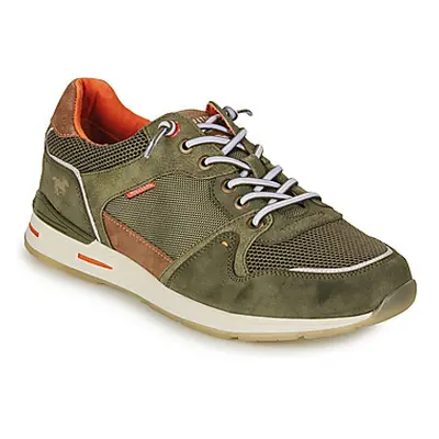 Mustang 4154314 men's Shoes (Trainers) in Green