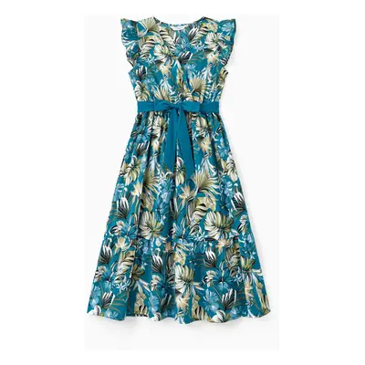 Family Matching All Over Floral Print Blue V Neck Ruffle Dresses and Short-sleeve Splicing T-shi