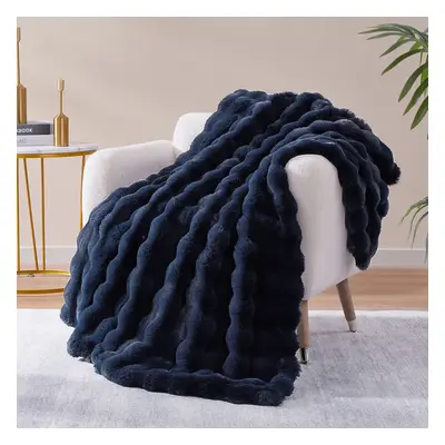 PatPat Double-Layer Plush Faux Rabbit Fur Bubble Jacquard Blanket