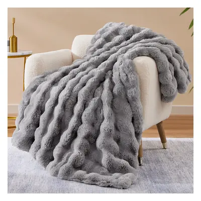 PatPat Double-Layer Plush Faux Rabbit Fur Bubble Jacquard Blanket