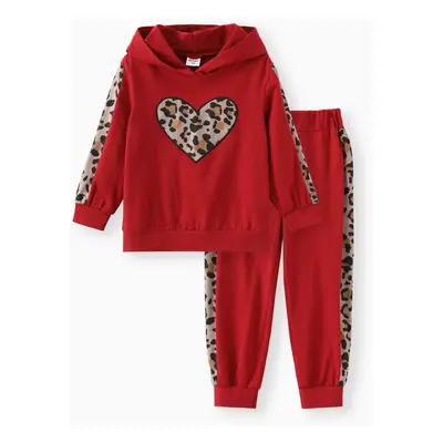 2-piece Toddler Girl Leopard Print Heart Pattern Hoodie Sweatshirt and Pants Set