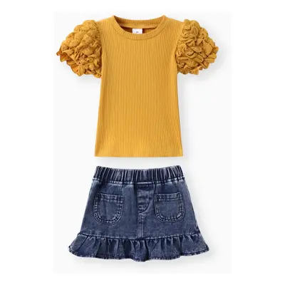 Toddler Girl 2pcs Puff-sleeve Tee and Denim Ruffled Skirt Set