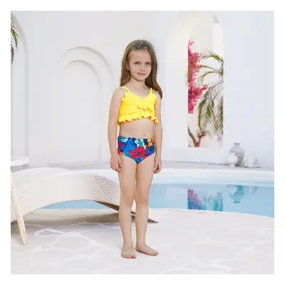 Family Matching Solid Scallop Trim Strappy Two-piece Swimsuit or Allover Floral Print Swim Trunk