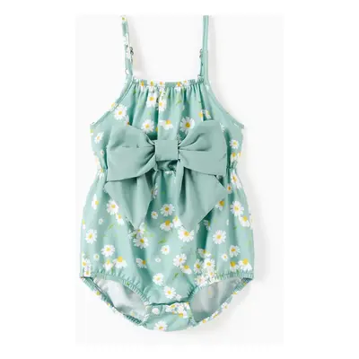 Baby Girl Sweet Floral Print Bowknot Romper