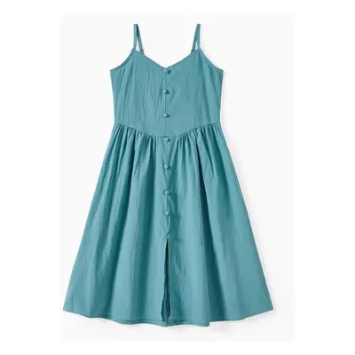 Mommy and Me Button Decor A-Line Split Hem Green Strap Dress