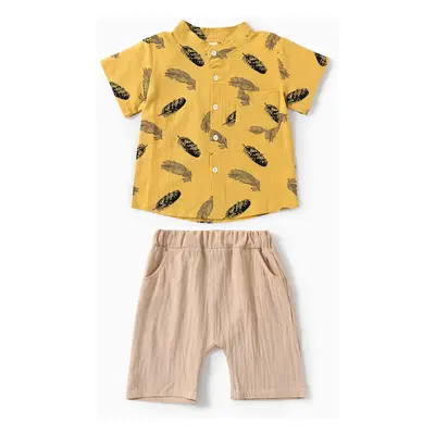 2pcs Toddler Boy Vacation Feather Print Shirt and Shorts Set