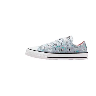 (2) Converse Snowy Chuck Taylor Junior All Star