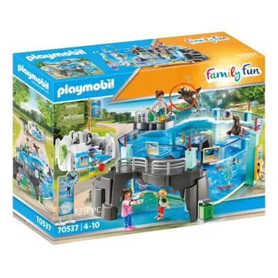 Playmobil Family Fun Day at the Aquarium & Penguin Enclosure