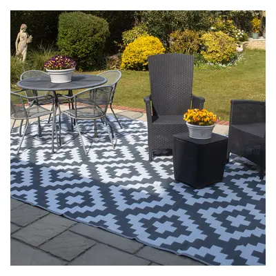 (9ft x 6ft (2.7m x 1.8m)) Valiant Grey Geometric Outdoor Rug