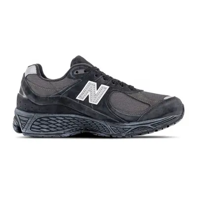 (UK8/EU42/26.5CM) New Balance 2002R 'Black Grey' M2002RBV Men Women Trainers