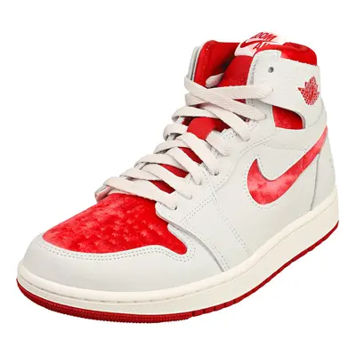 (6) Nike Air Jordan Womens Fashion Trainers in White Red