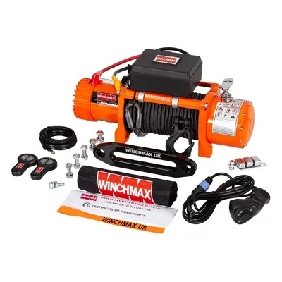 13,500lb 12V Winch. 25m x10 mm Armourline Rope.