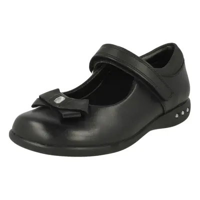 (UK 7.5 Infant, Black) Girls Clarks Bow Detail School Shoes Prime Skip - E Fit