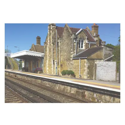 Hornby R7363 South Eastern Railway Station Building 1:76/OO Gauge