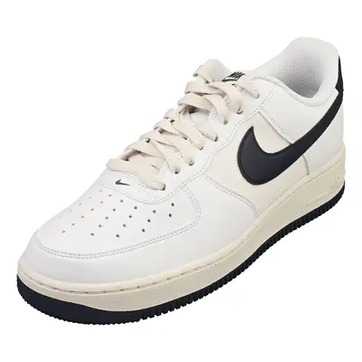 (7.5) Nike Air Force 07 Mens Casual Trainers in White Navy