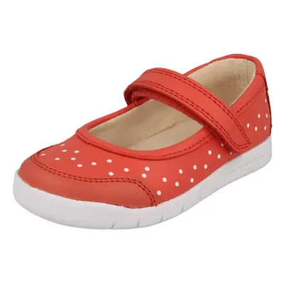 (UK 4.5 Infant, Coral (Pink)) Girls Clarks Mary Jane Styled Shoes Emery Halo - F Fit