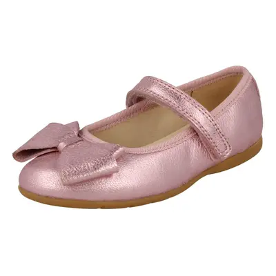 (Pink, UK Child) Girls Clarks Sparkly Bow Detailed Shoes Dance Bow T