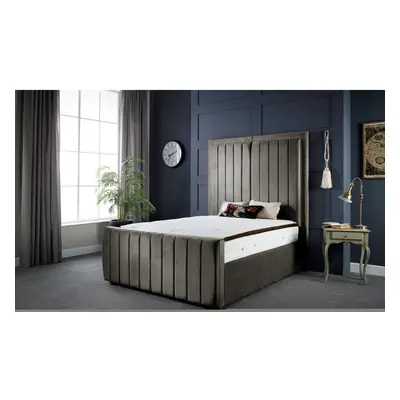 (4FT6 DOUBLE) DS Living Milly Grey Velvet Panel Bed Frame