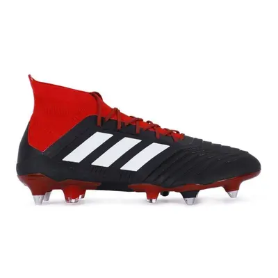 (7) Adidas Predator SG