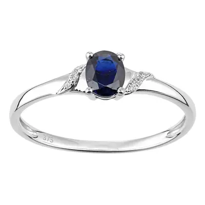 (Q) Jewelco London 9ct White Gold Oval Sapphire and Diamond Shoulders Engagement Ring