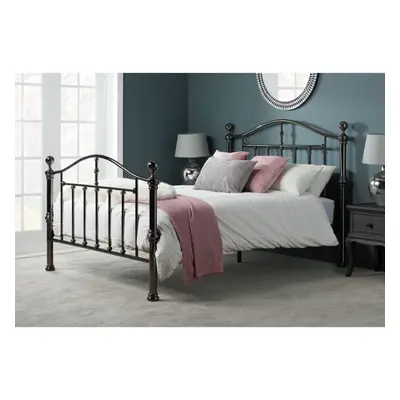 Vetle King Bed