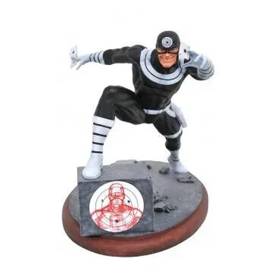 Diamond Select Toys Marvel Gallery Bullseye PVC Statue