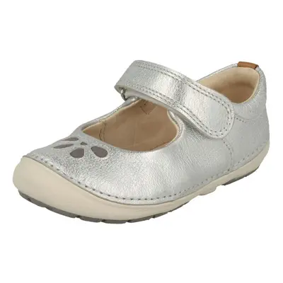 (UK 5.5 Infant, Silver) Girls Clarks First Walking Shoes Softly Eden - G Fit