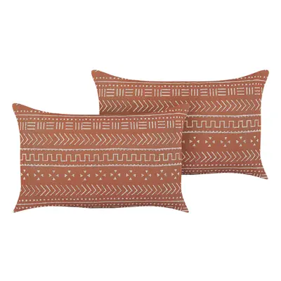 Set of Cotton Cushions Geometric Pattern x cm Orange ORLAYA