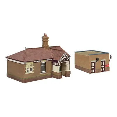 Scenecraft Bluebell Railway Waiting Room/WC (Pre-Built)