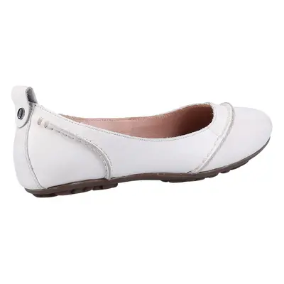 (White, (Adults')) Hush Puppies Janessa Leather Women's White Flats